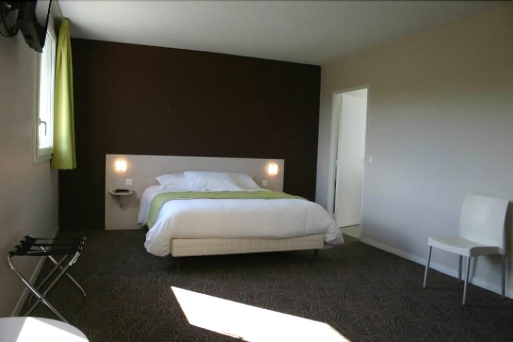 Brit Hotel Saint-Meen-Le-Grand En Broceliande المظهر الخارجي الصورة