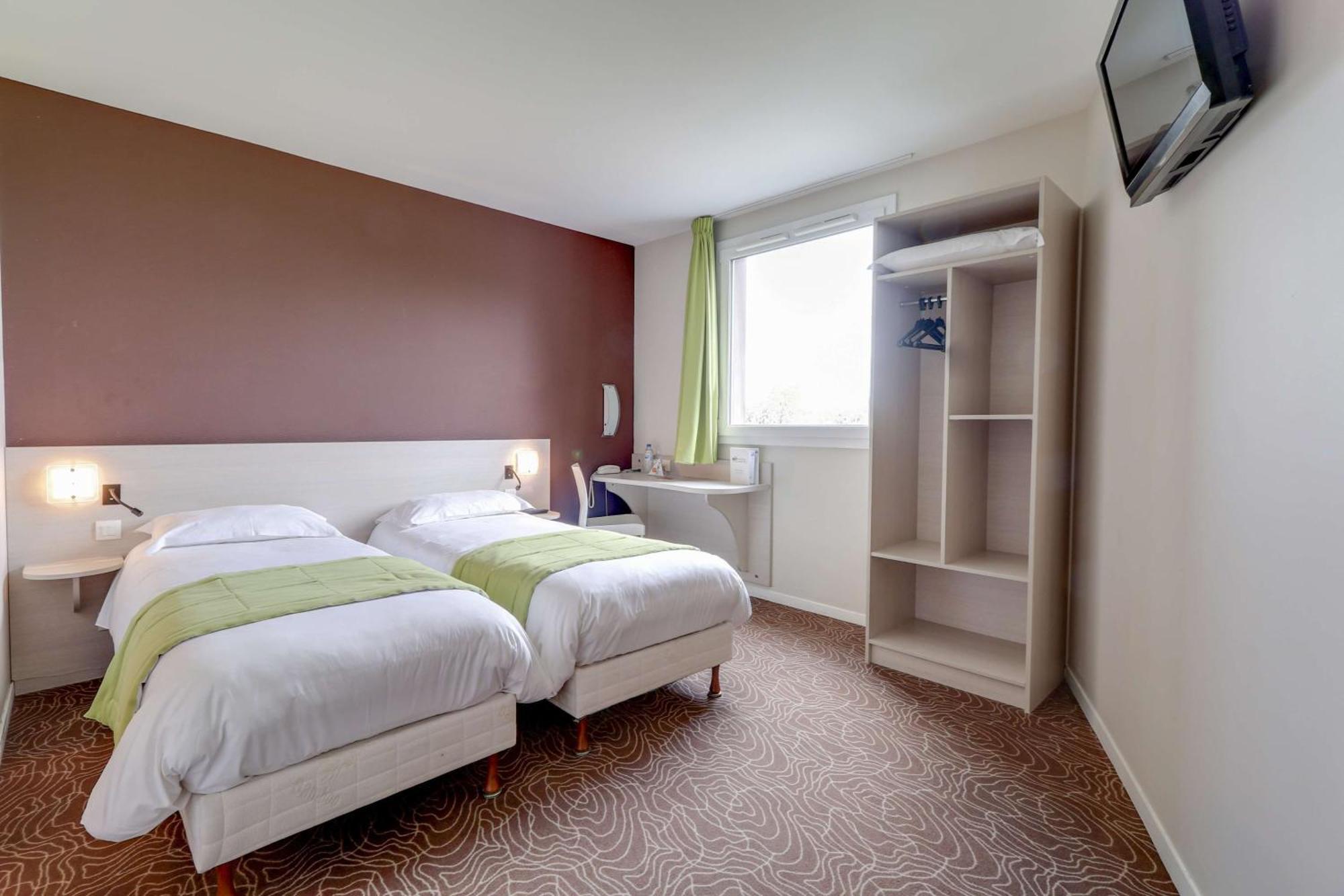 Brit Hotel Saint-Meen-Le-Grand En Broceliande المظهر الخارجي الصورة