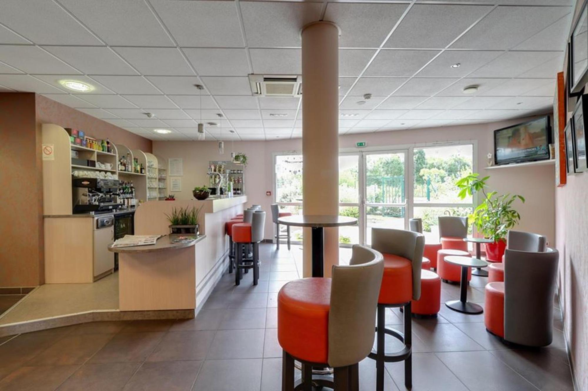 Brit Hotel Saint-Meen-Le-Grand En Broceliande المظهر الخارجي الصورة