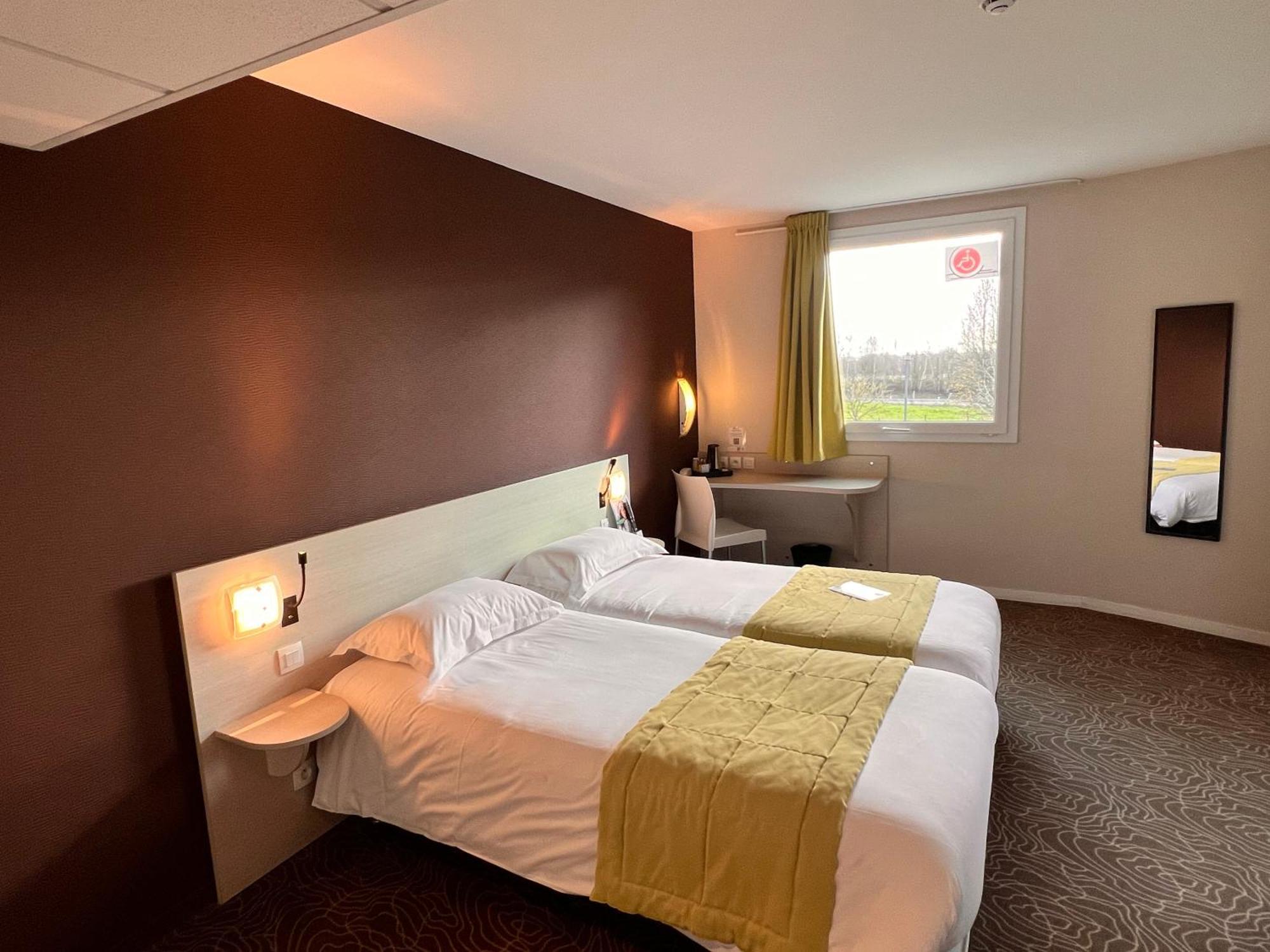 Brit Hotel Saint-Meen-Le-Grand En Broceliande المظهر الخارجي الصورة