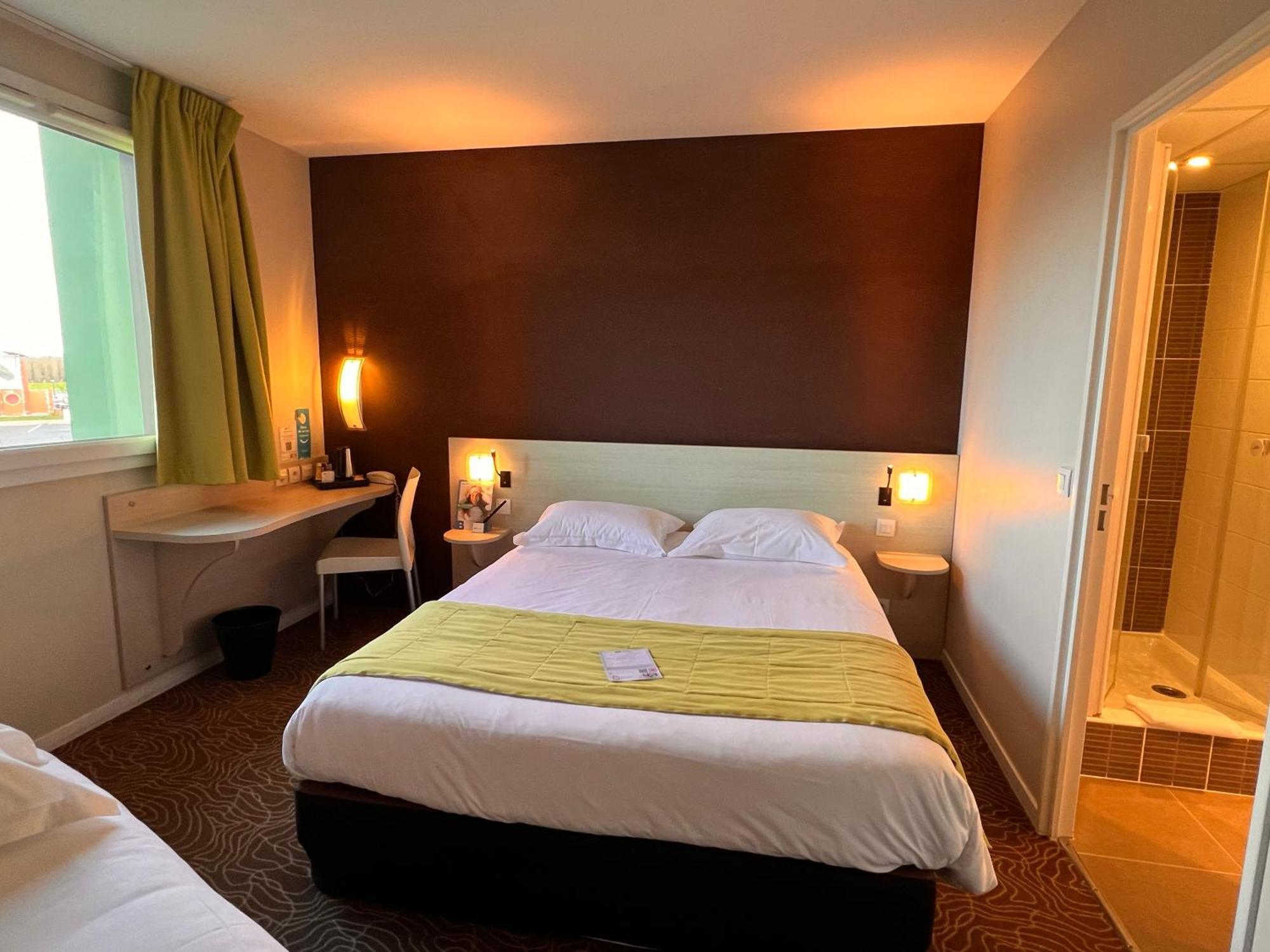 Brit Hotel Saint-Meen-Le-Grand En Broceliande المظهر الخارجي الصورة