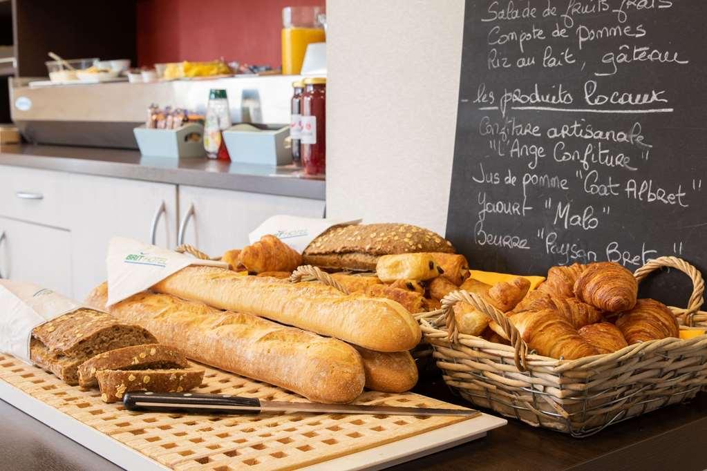 Brit Hotel Saint-Meen-Le-Grand En Broceliande المطعم الصورة