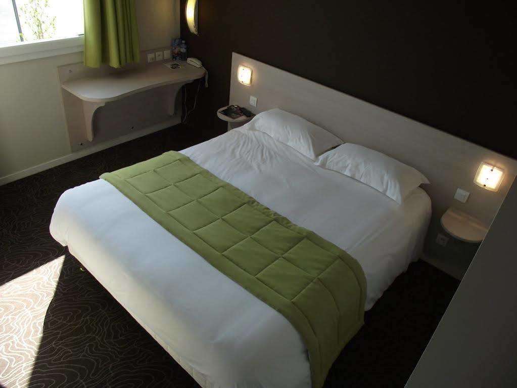 Brit Hotel Saint-Meen-Le-Grand En Broceliande المظهر الخارجي الصورة